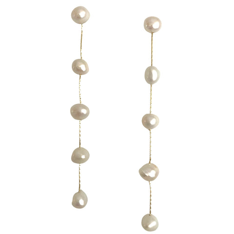 Pre-Order Delicate Pearls Earrings