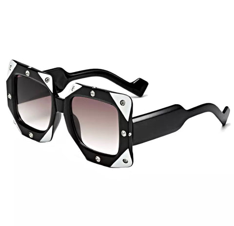 Go Big Or Go Home Sunglasses | Black & White
